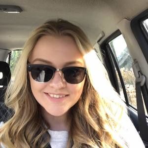 Meet your Posher, Alyssa